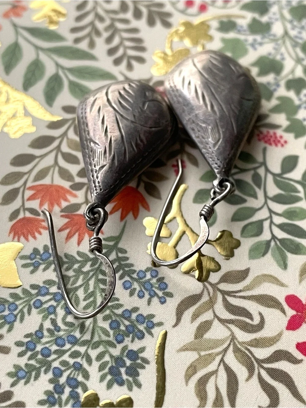 N/A vintage stamped